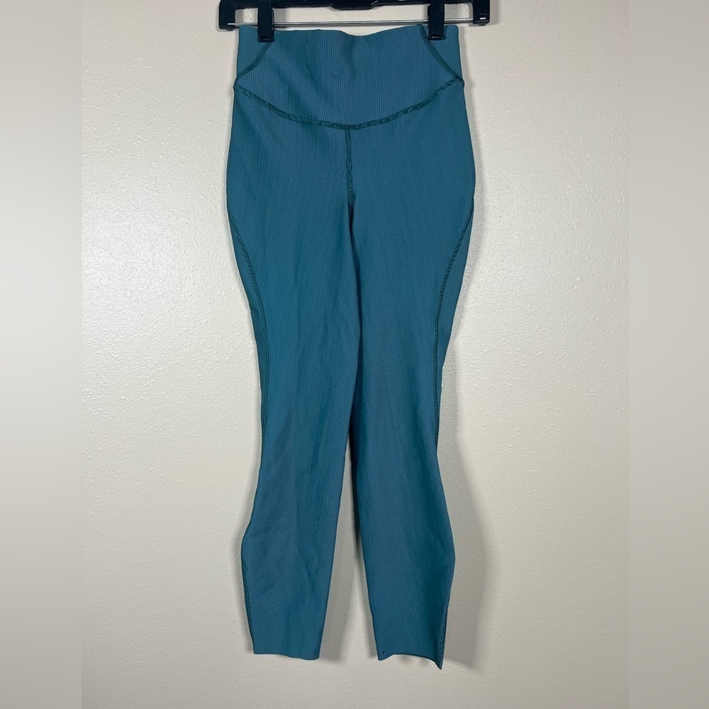 Lululemon Base Pace High-Rise Tight 25" *Two-Tone Ribbed Leggings Size 4